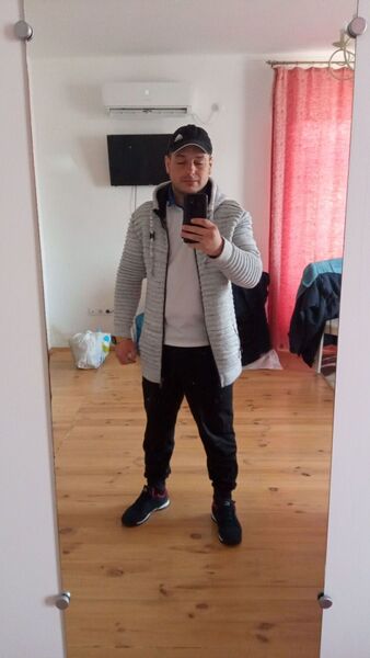  ,   Artem, 28 ,   ,   , c , 
