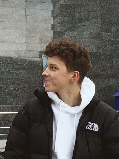  ,   Konstantin, 24 ,   ,   