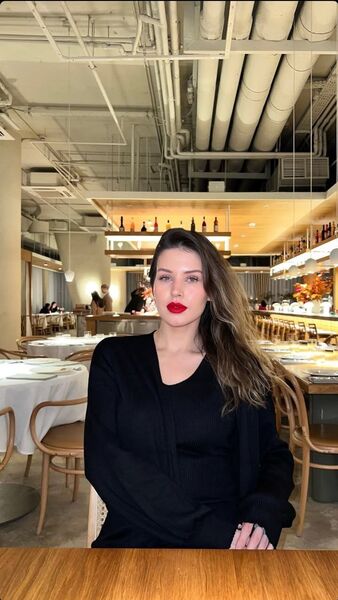  ,   Lena, 21 ,   ,   