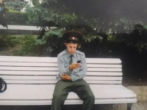  46787975  , 37 ,    