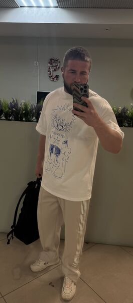  ,   Dmitrii, 35 ,   c 