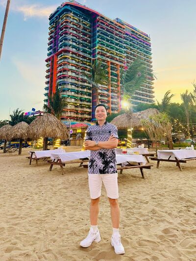  Adel,   Chen, 55 ,   ,   