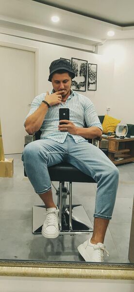  ,   George, 33 ,   ,   