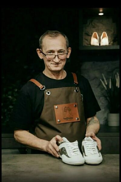  -,   Avram, 64 ,   ,   