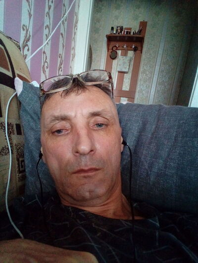  ,   Valy, 51 ,   ,   