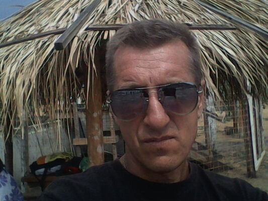  ,   Viktor, 44 ,   ,   , c 