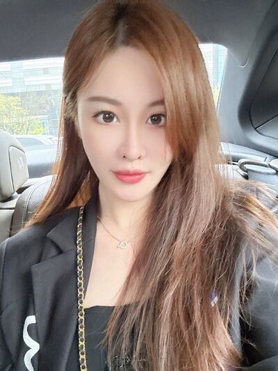  ,   Ailisi, 32 ,     , c 