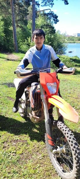  ,   Farhod, 24 ,     