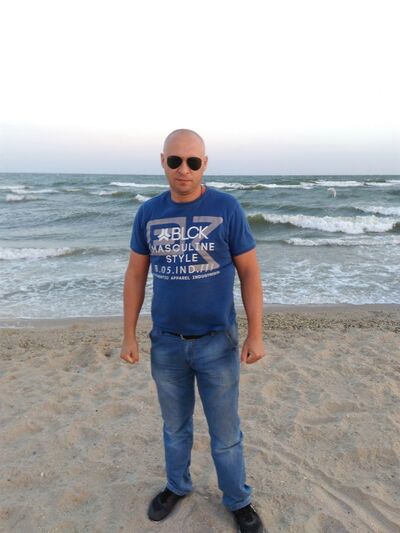  ,   Alekc, 52 ,     , c 