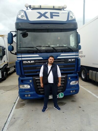  ,   Lazar, 33 ,   ,   