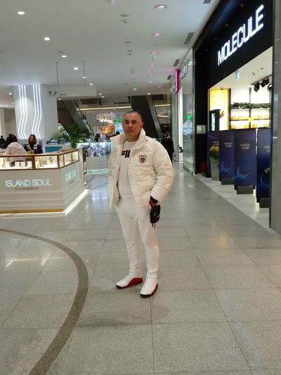  ,   Badri, 47 ,   ,   , c 