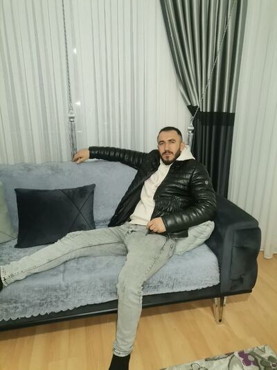  ,   Ismet, 37 ,   ,   