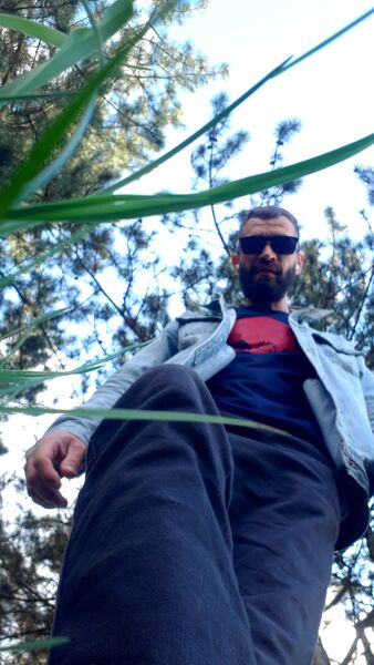  ,   Tony, 28 ,   ,   