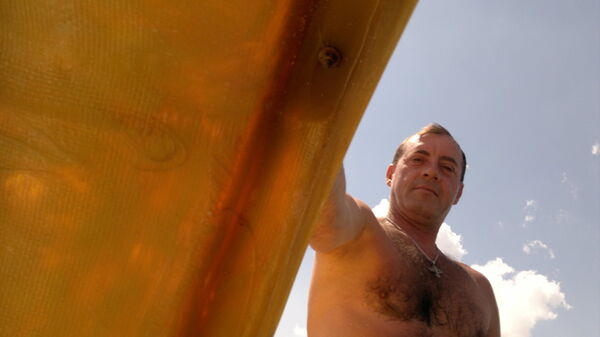  ,   Viktor, 66 ,   ,   , c 