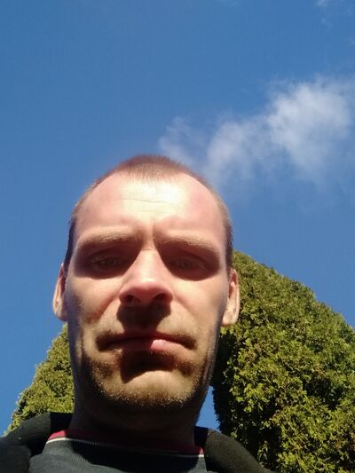  ,   Arturs, 44 ,     , c , 