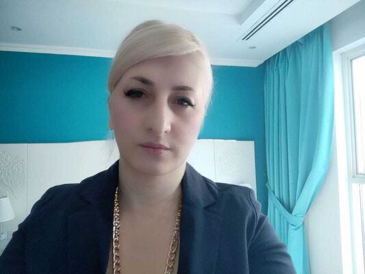  ,   REEM, 35 ,   ,   , c 