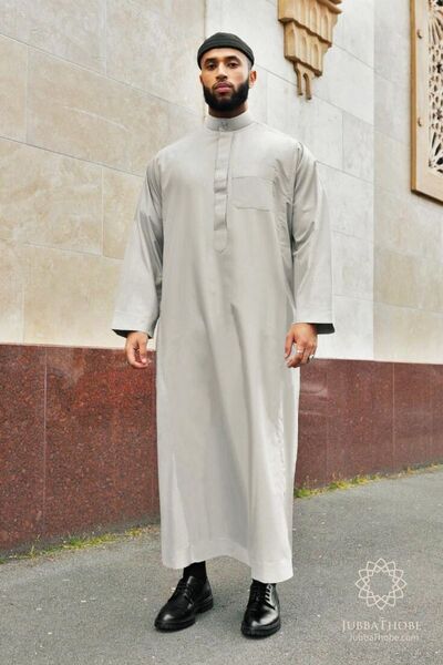  ,   Mustafo, 27 ,   ,   