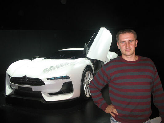  ,   Stas, 46 ,   