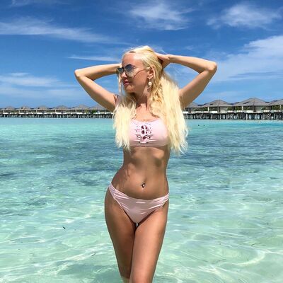  ,   Nomi, 37 ,  