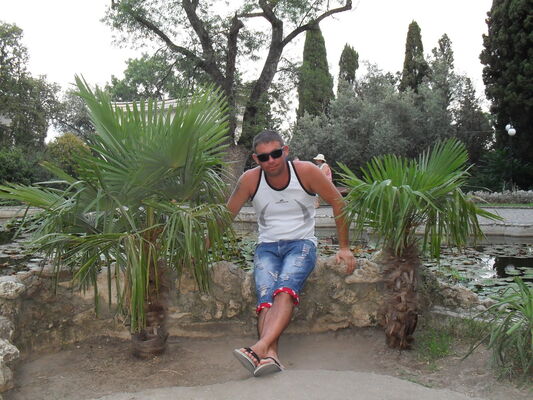 ,   Boris, 42 ,   