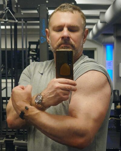 Farsta,   , 42 ,   ,   , c , 
