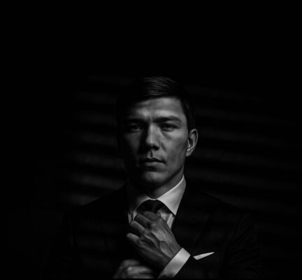  -,   Anvar, 24 ,   ,   , c , 