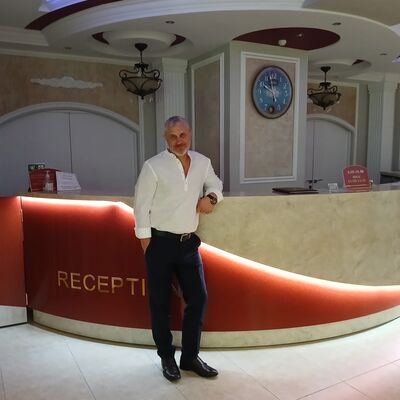  ,   Anatolij, 51 ,   ,   