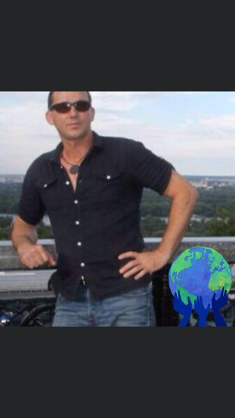  ,   Luis, 45 ,   ,   