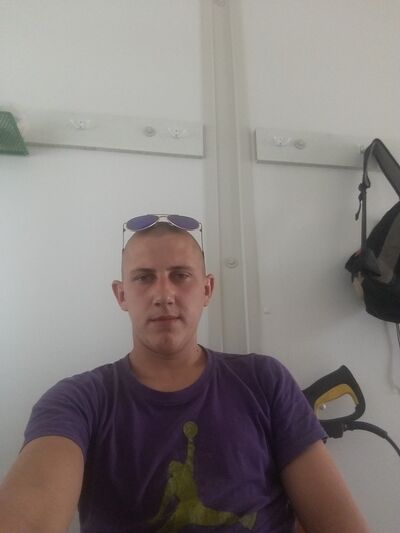  ,   Ivan, 27 ,   