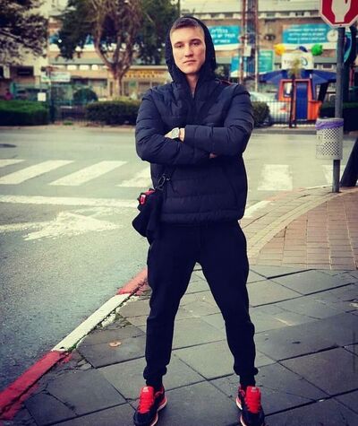  ,   Vlados, 25 ,   ,   , c 