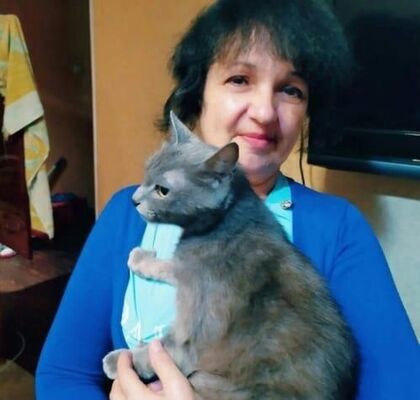  ,   Elena, 63 ,   c 