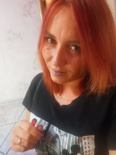  ,   Anastasia, 32 ,   