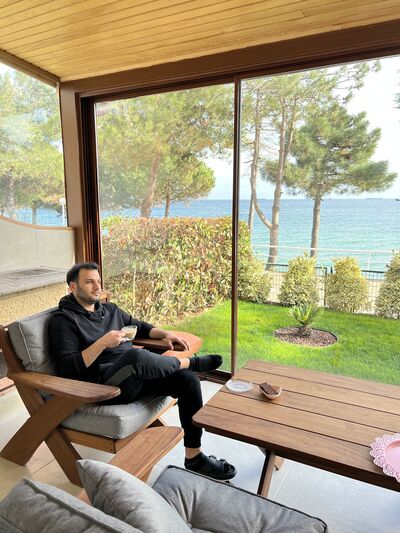  ,   Hakan, 29 ,   ,   