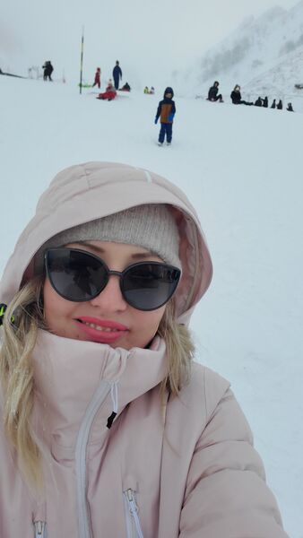  -,   Darya, 36 ,   