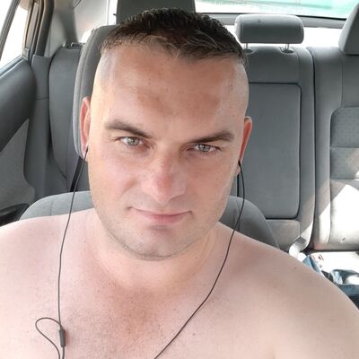  ,   Vitaly, 32 ,   ,   