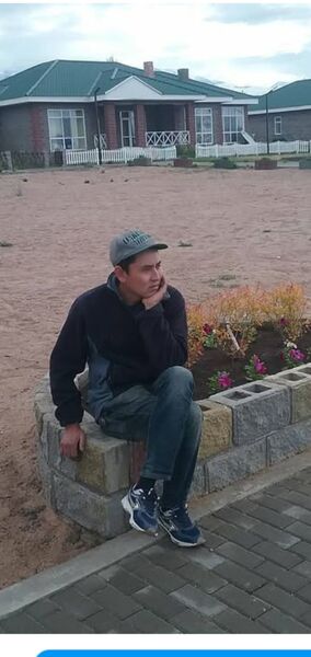 ,   Farhad, 25 ,   ,   