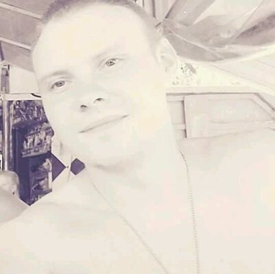 ,   Denis, 32 ,   ,   , c 