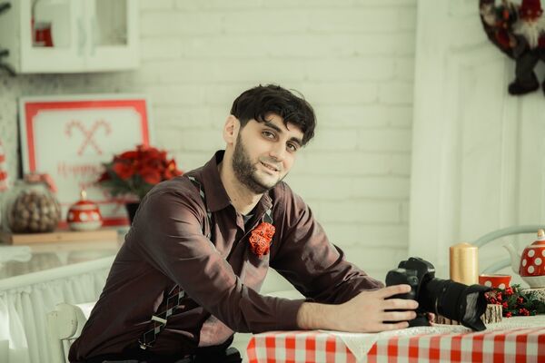 ,   Ashot, 36 ,   , 