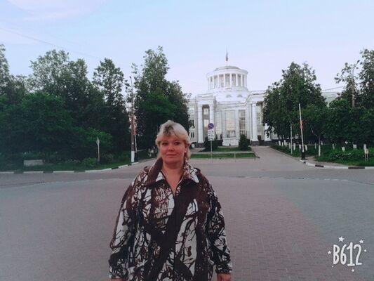  ,   Elena, 46 ,   ,   