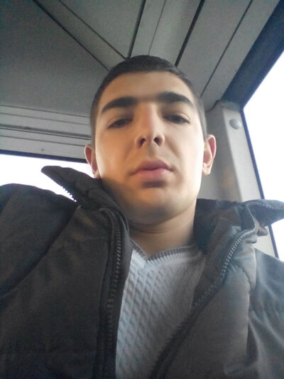  ,   Dimon, 32 ,   