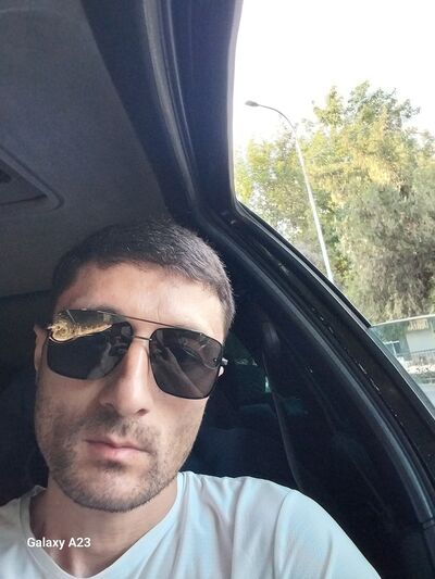  ,   Anvar, 38 ,  