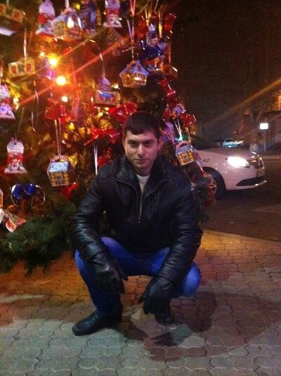  ,   Armen, 32 ,   ,   , c 