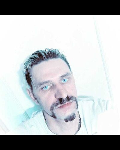  --,   Alexs, 44 ,   ,   , c , 