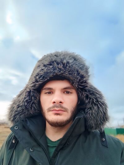  ,   Victor, 29 ,   ,   