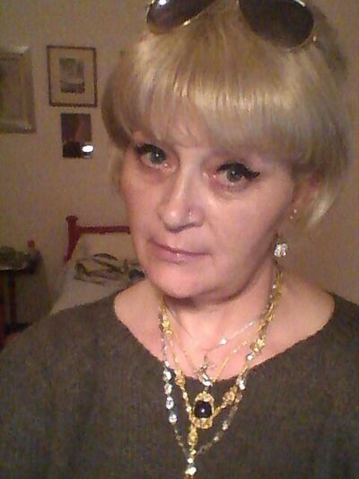  ,   Scarllet, 61 ,     , c 