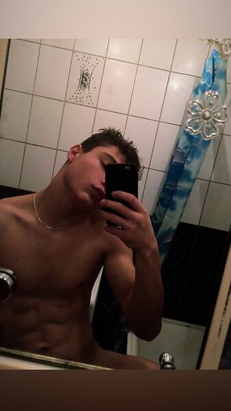  ,   Kirill, 23 ,   ,   