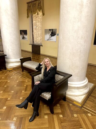  ,   Natali, 38 ,     
