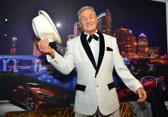  ,   , 61 ,   ,   , c 