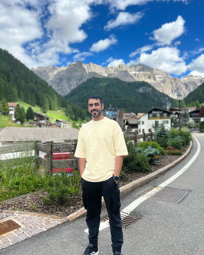  ,   Humaid, 32 ,   ,   , c 