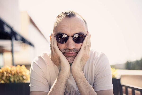  ,   Tom, 39 ,   ,   